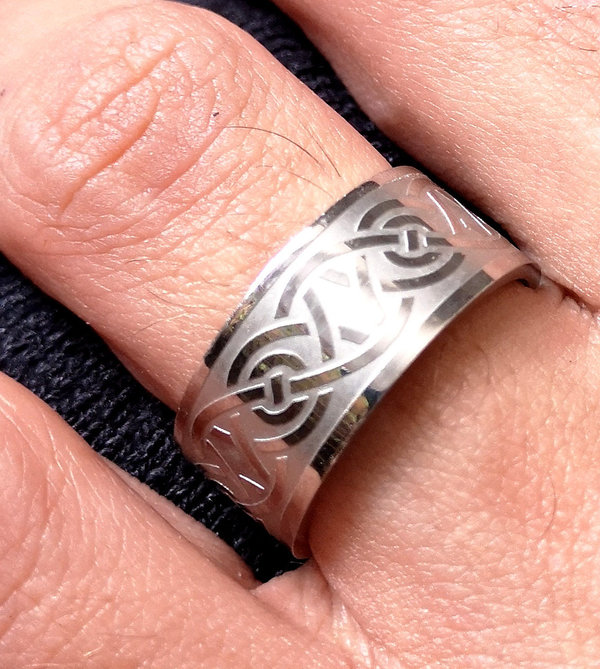 Massiver Ring, Edelstahlring, Männerring, Tribal, Unisex